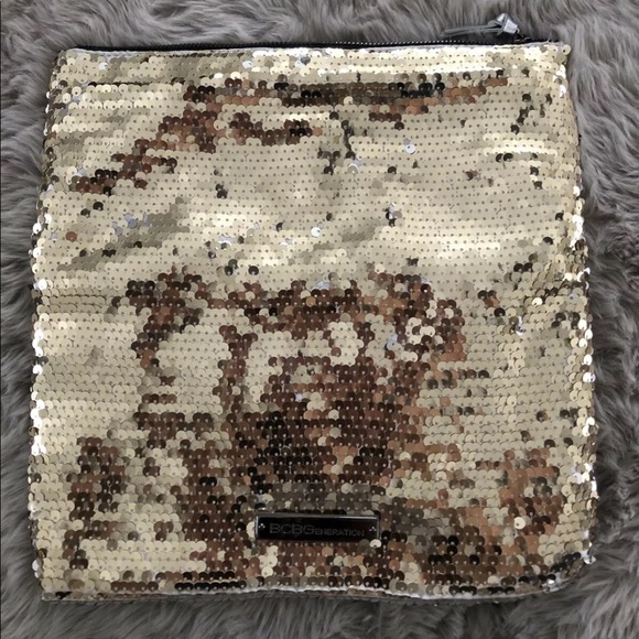 BCBG Large Bag Makeup Travel Pouch Foldover Clutch - Picture 6 of 6